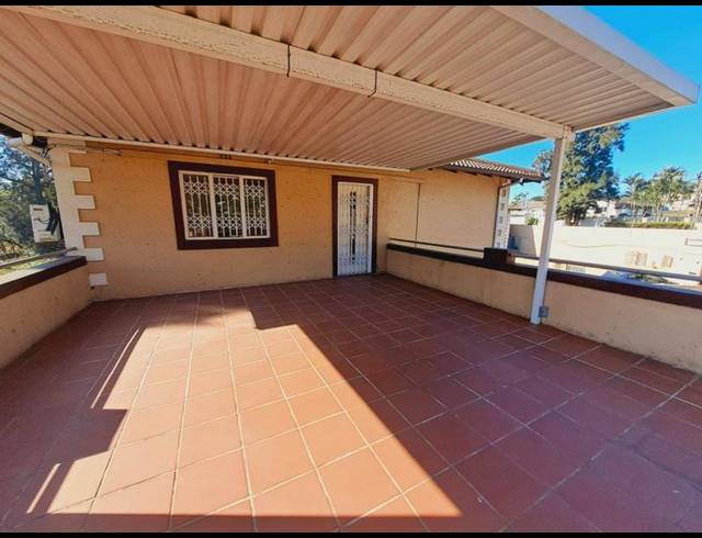 2 BEDROOM APARTMENT FOR SALE IN BRINDHAVEN